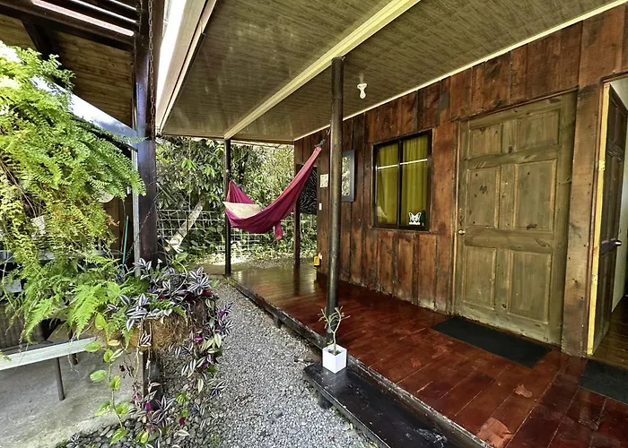 Casa Morpho Uvita Guesthouse